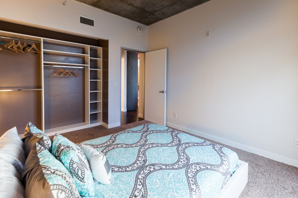 Corporate Suites Downtown In The Heart of LA - photo 11