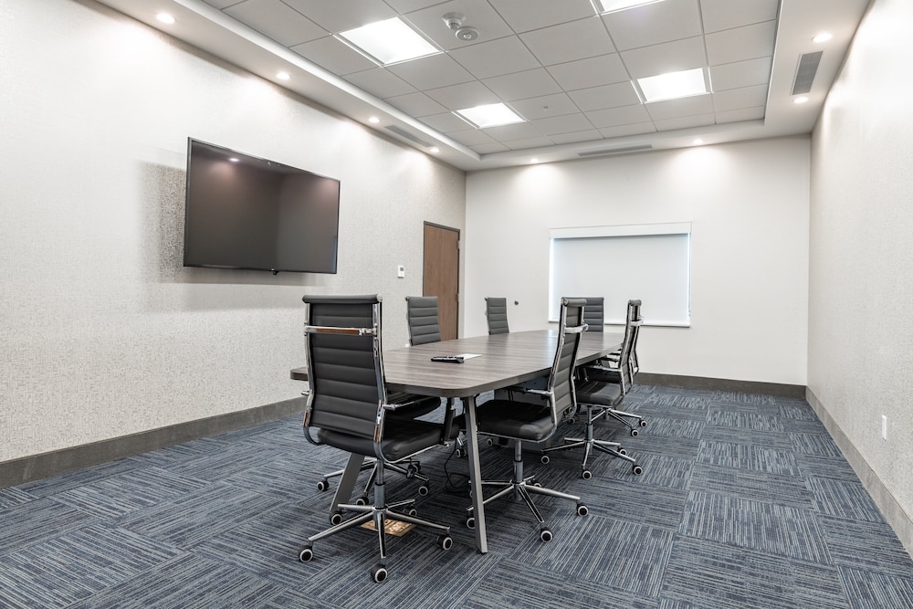 Holiday Inn Express & Suites Moundsville by IHG - photo 59