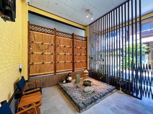 千間川 緑橋 — 4-Star Luxury Hotel in Osaka, Japan