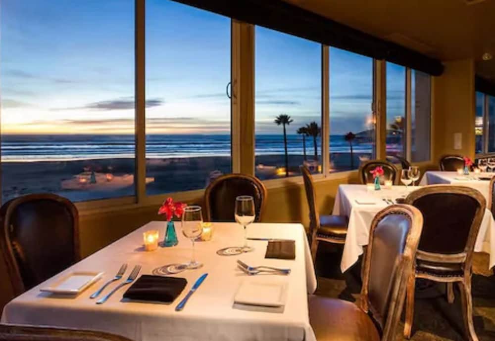 SeaVenture Beach Hotel - photo 16
