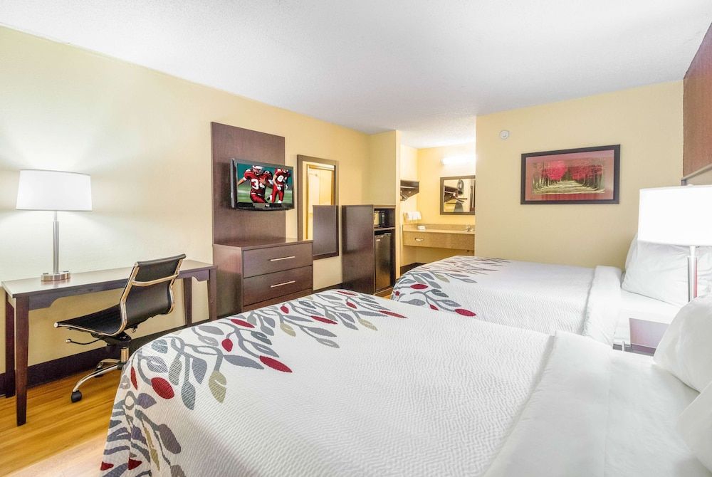 Red Roof Inn Clarksville - photo 4