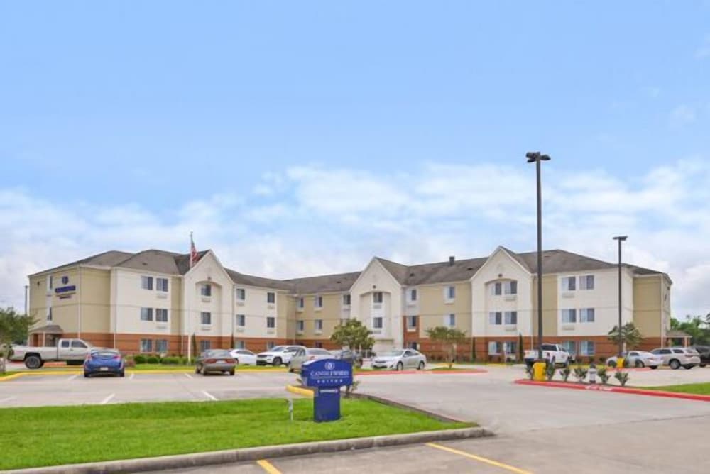Candlewood Suites Beaumont by IHG - photo 28