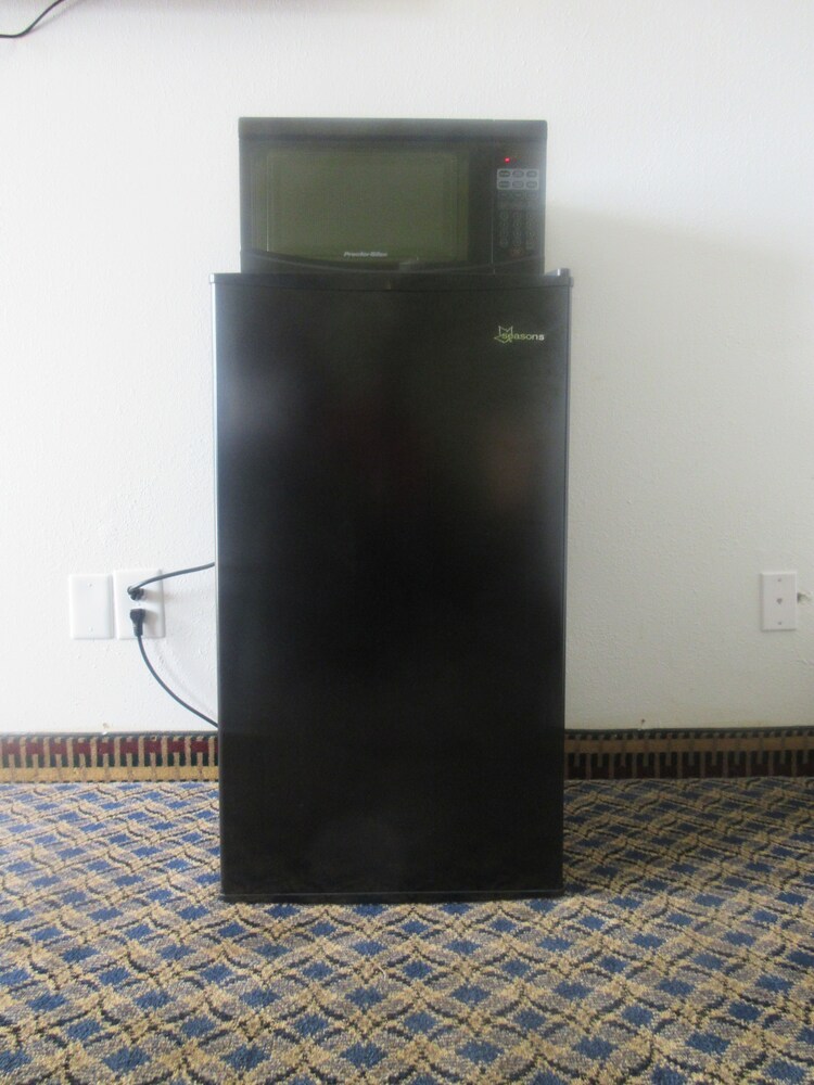 Magnuson Hotel St Robert Ft Leonard Wood - photo 18