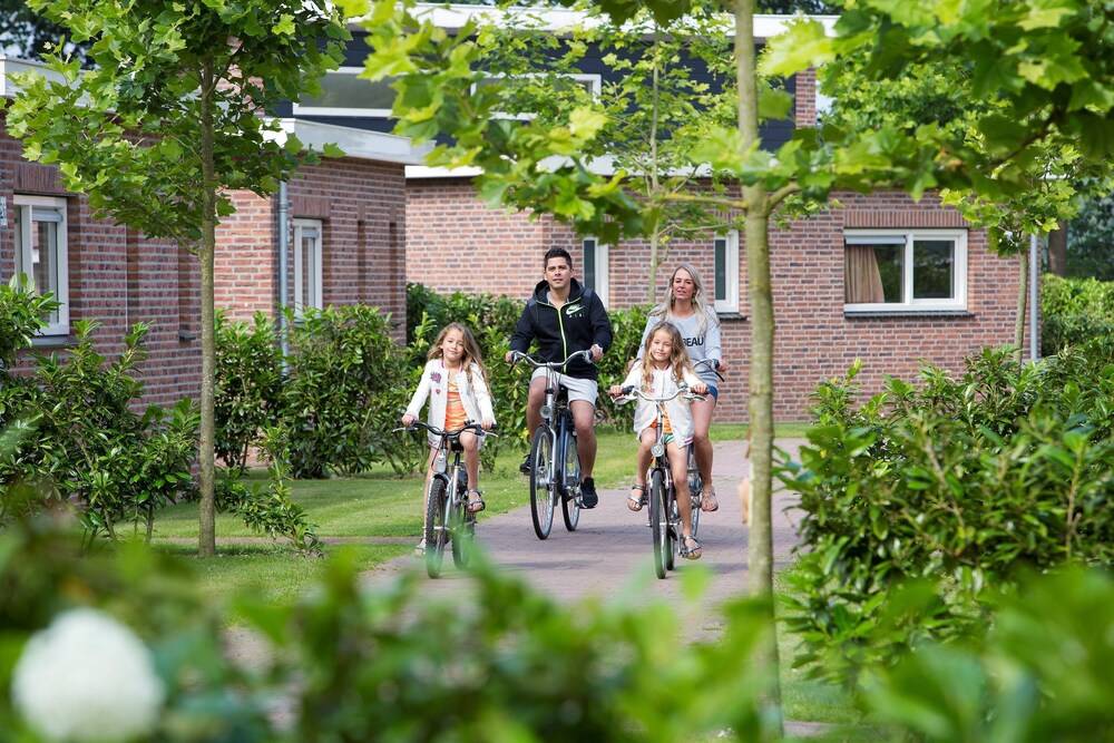 Roompot Resort Arcen - carbon neutral hotel in Arcen