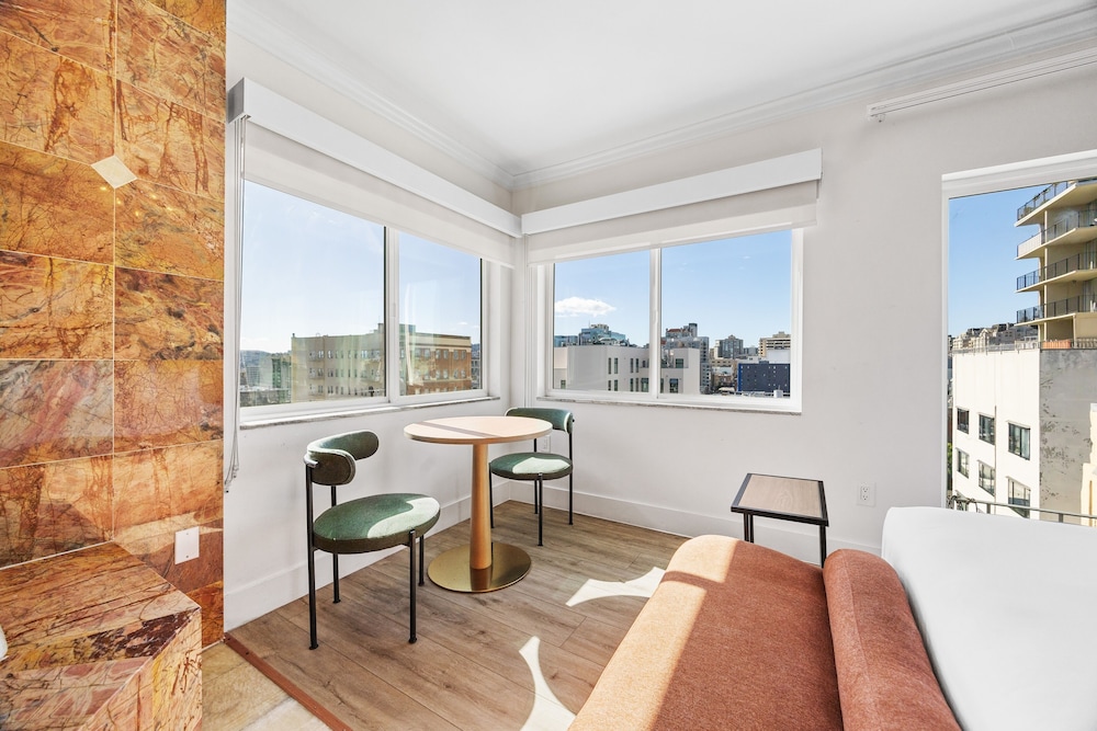 Nob Hill Hotel - photo 43