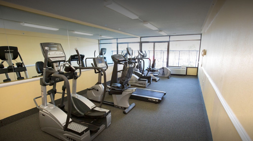 Landmark Resort by Elliott Beach Rentals - photo 19