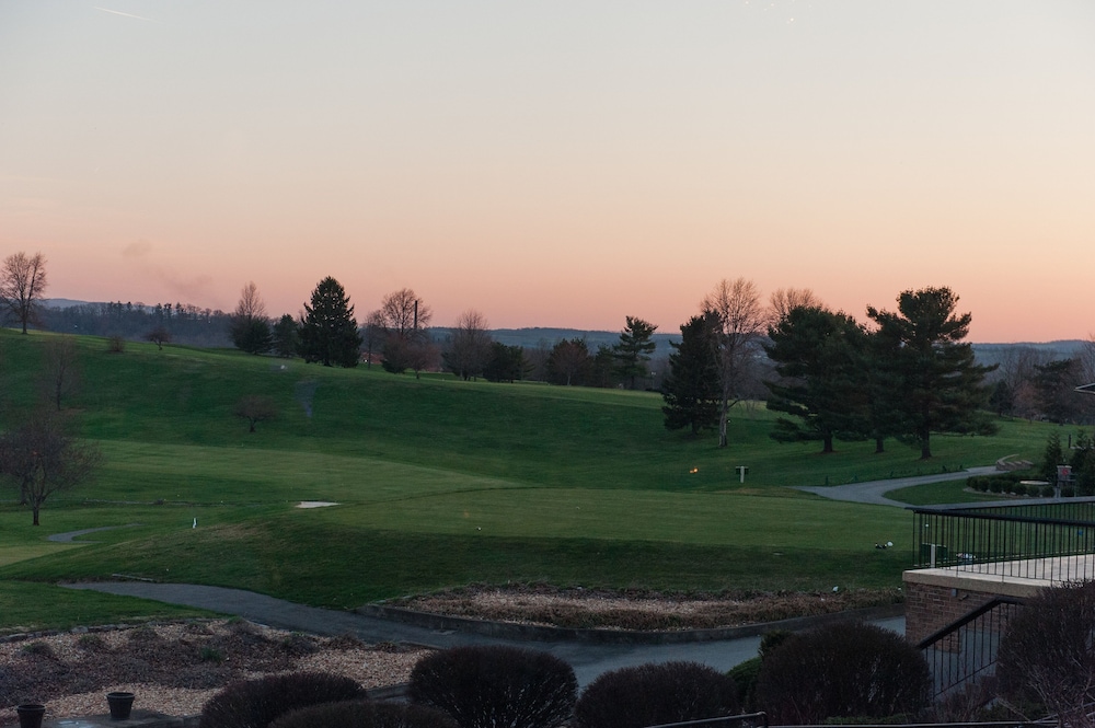 Hampton Inn & Suites Blairsville - photo 6