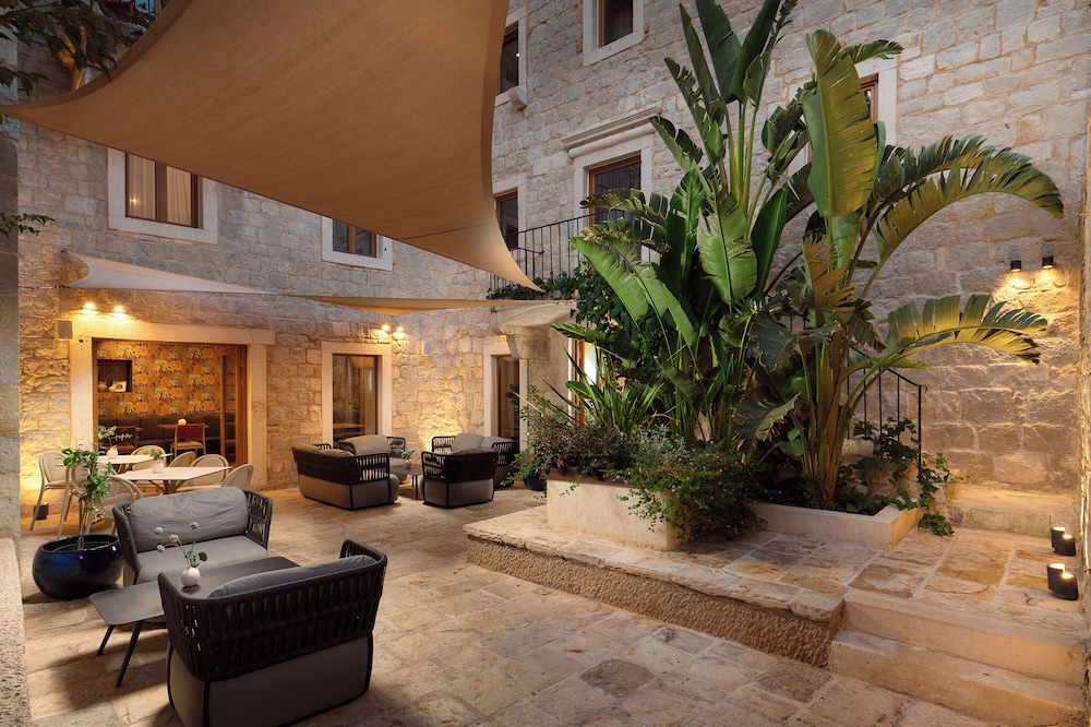 Central Heritage Hotel - carbon neutral hotel in Split