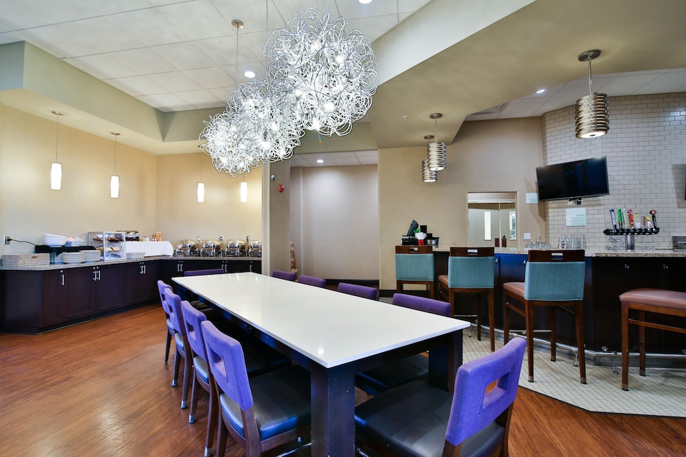Holiday Inn Bismarck by IHG - photo 71
