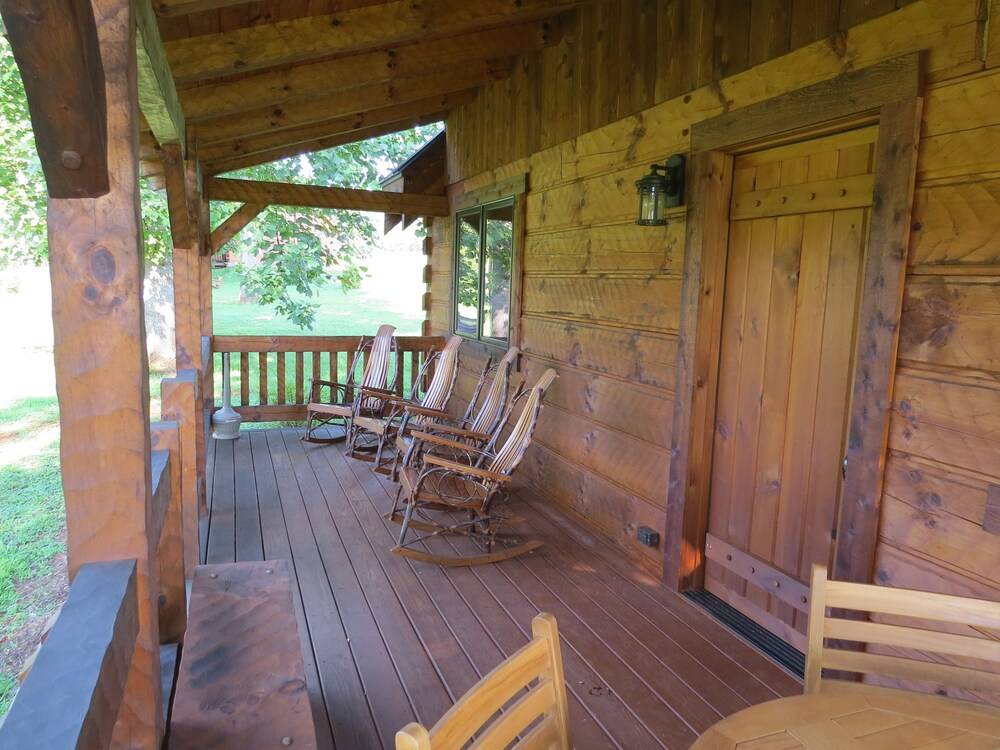 Southern Comfort Lakeside Cabin Resort - photo 27