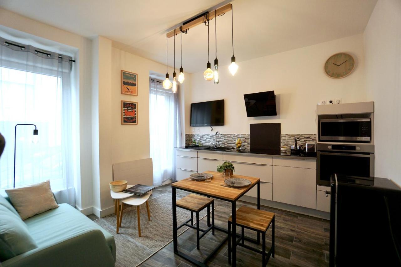 Le 12 Hyper Centre — 4-Star Luxury Hotel in Lorient, France