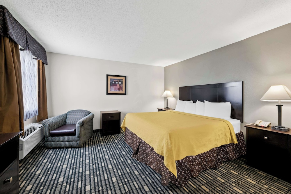 SureStay Plus Hotel by Best Western Lubbock Medical Center - photo 14