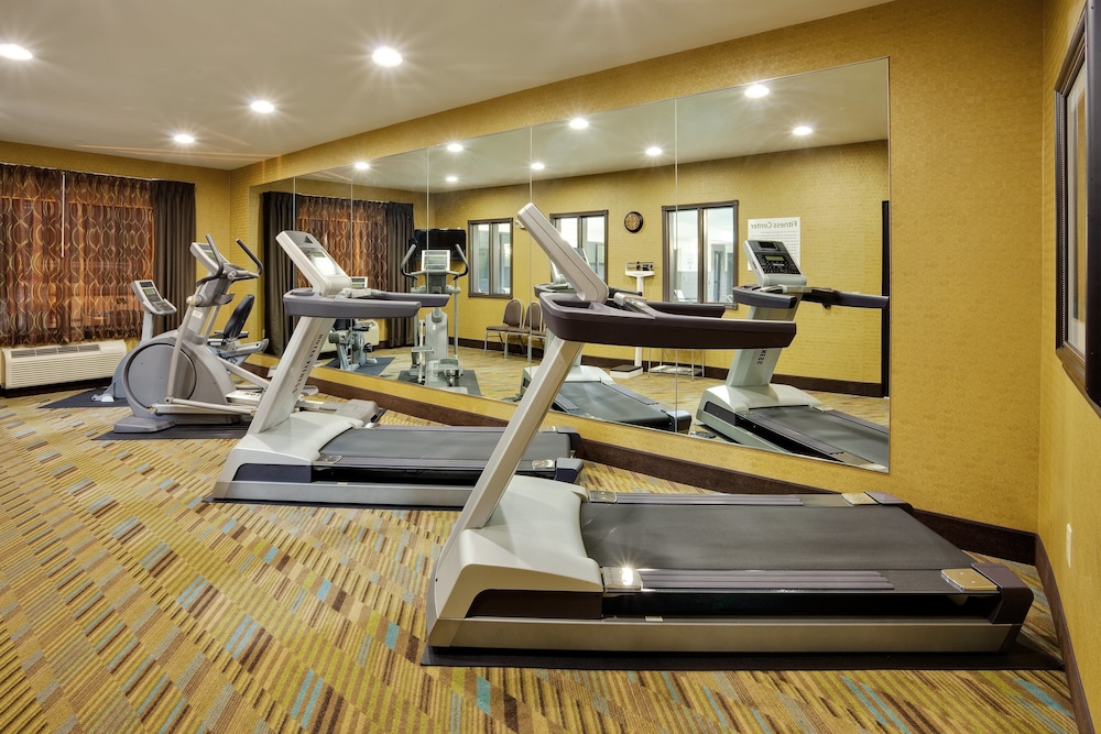 Holiday Inn Express Hotel & Suites Limerick Pottstown by IHG - photo 29