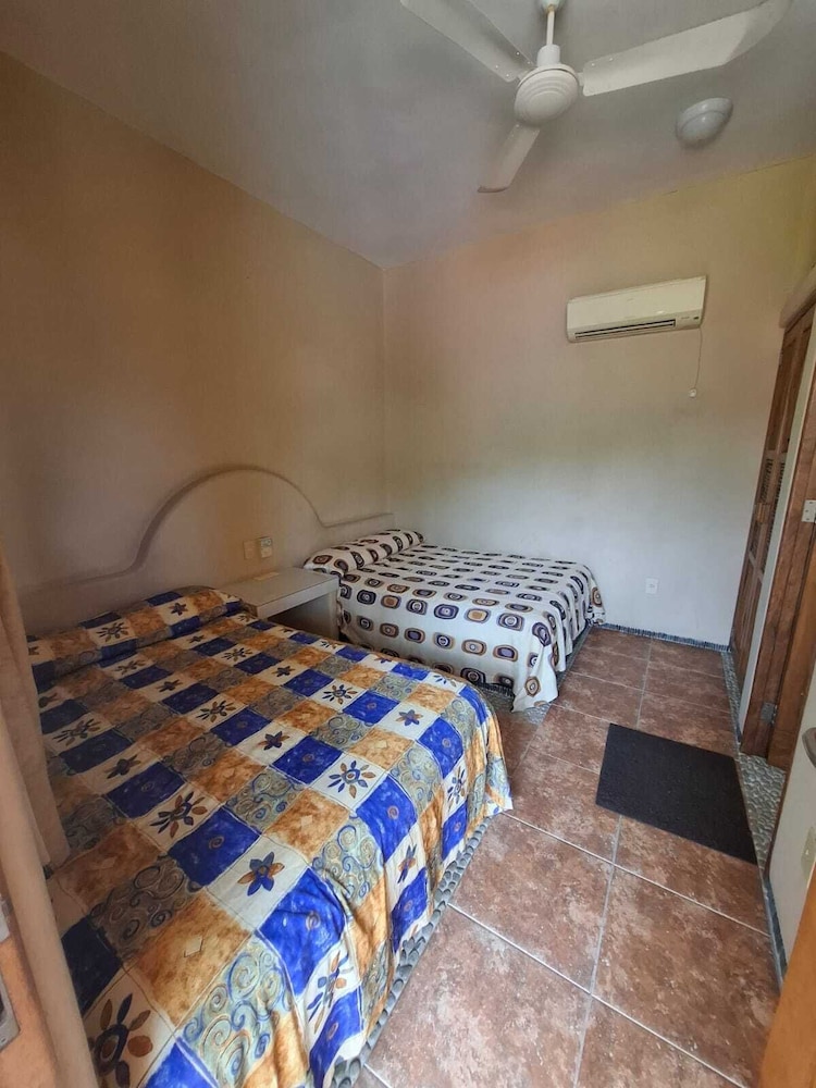 Hotel Cuamatzi in Ixtapa-Zihuatanejo, Mexico