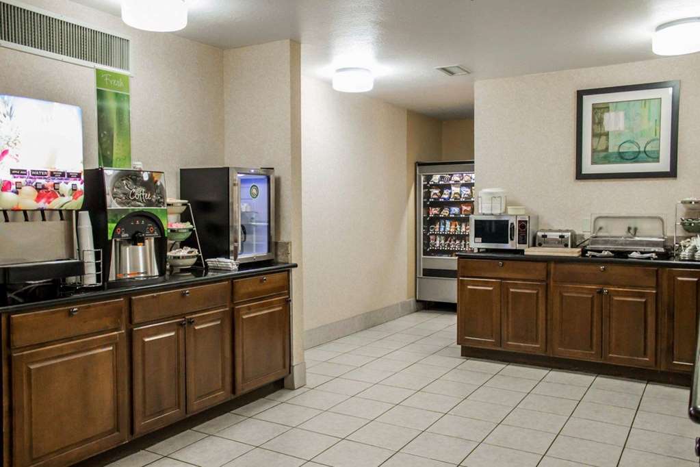 Quality Inn Brunswick Cleveland South - photo 24