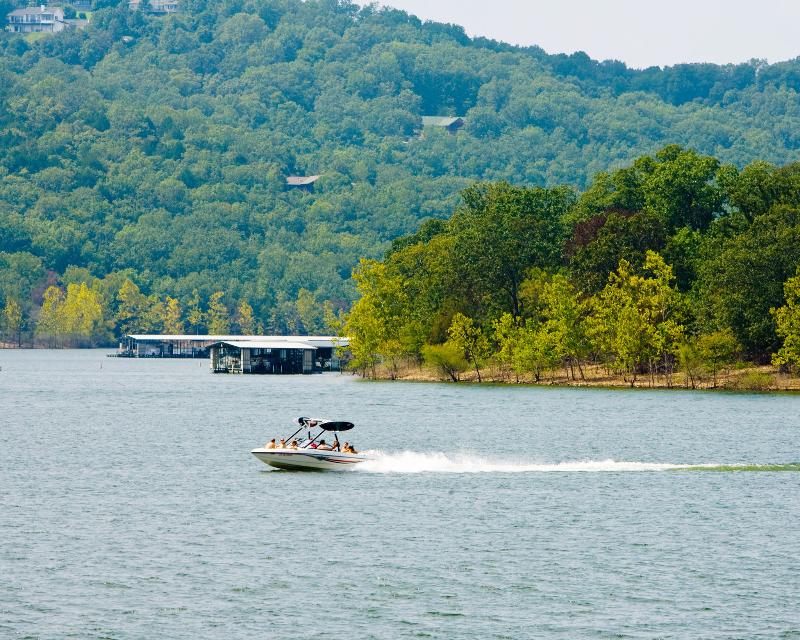 Table Rock Resorts at Kimberling Extra Holidays - photo 8
