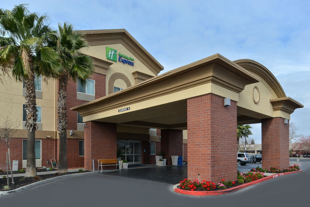 Holiday Inn Express Sacramento Airport Woodland by IHG - photo 80