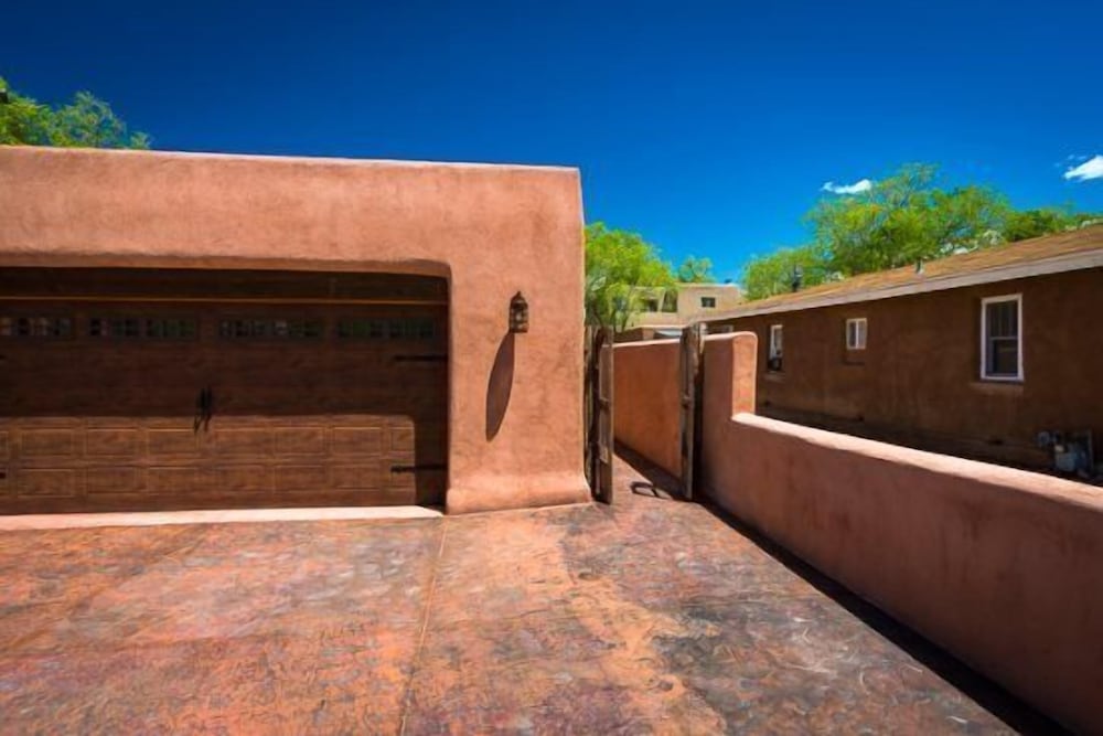 Desert Sky Sweet Retreat Across From Santa Fe River in the Railyard - photo 27