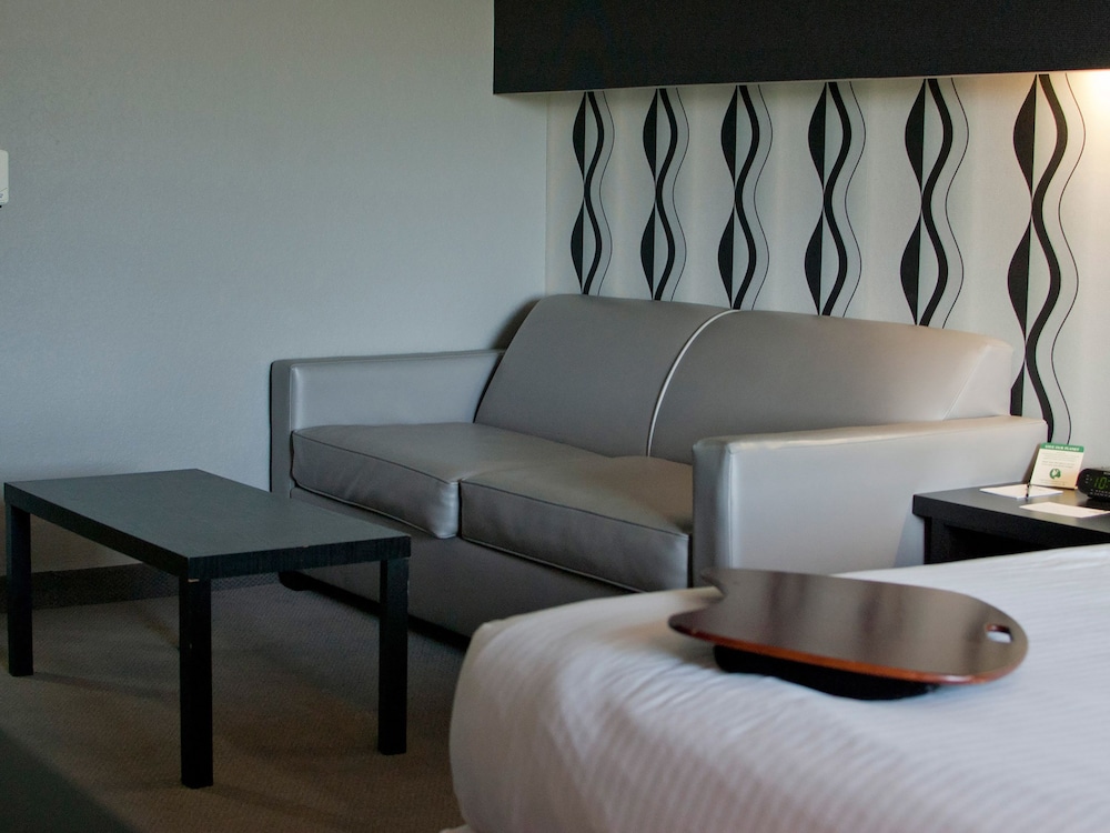 Metropolis Resort - photo 5