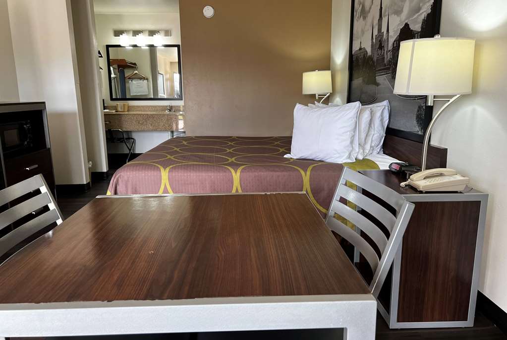 Super 8 by Wyndham Slidell - photo 29