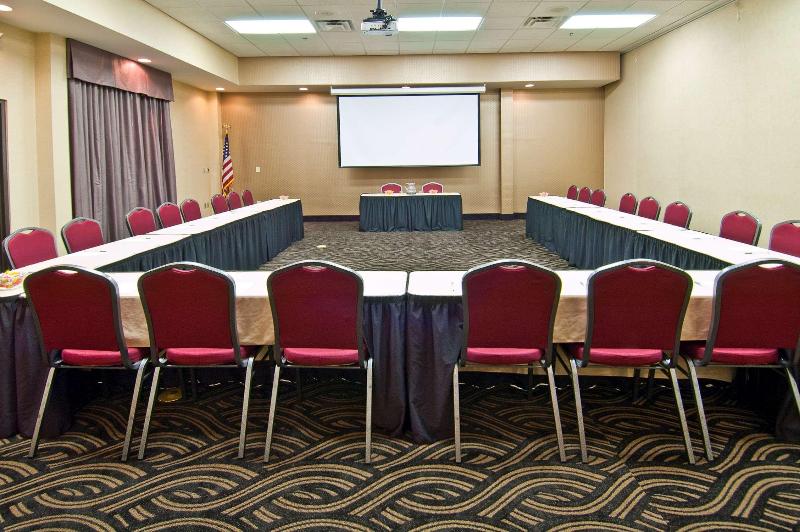 Hampton Inn & Suites Millington - photo 11