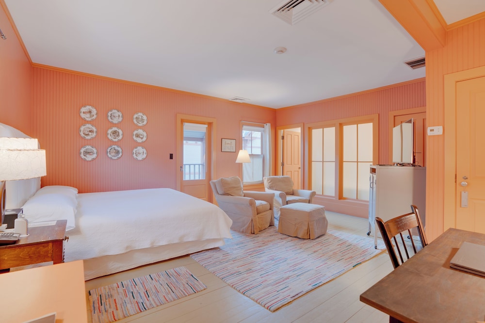 The Porches Inn at Mass MoCA - photo 9