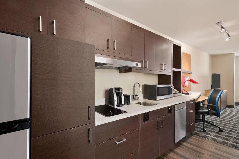 TownePlace Suites by Marriott Janesville - photo 41