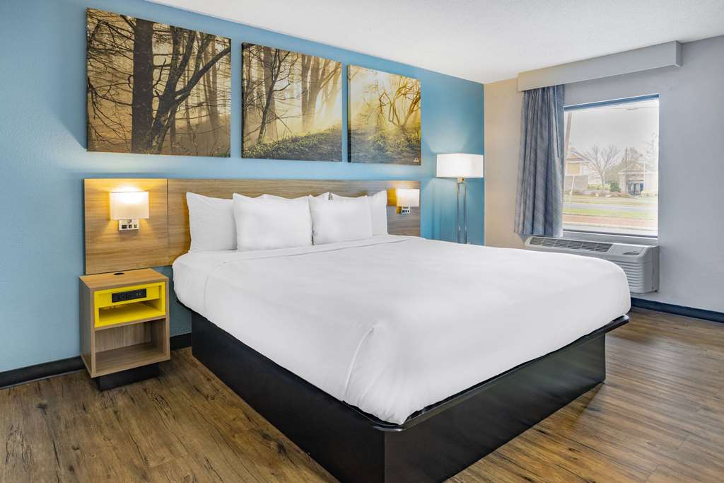 Days Inn by Wyndham Raleigh Glenwood Crabtree - photo 24