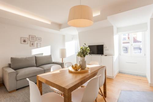 FLH Chiado Sunny Apartment — 4-Star Luxury Hotel in Lisbon, Portugal