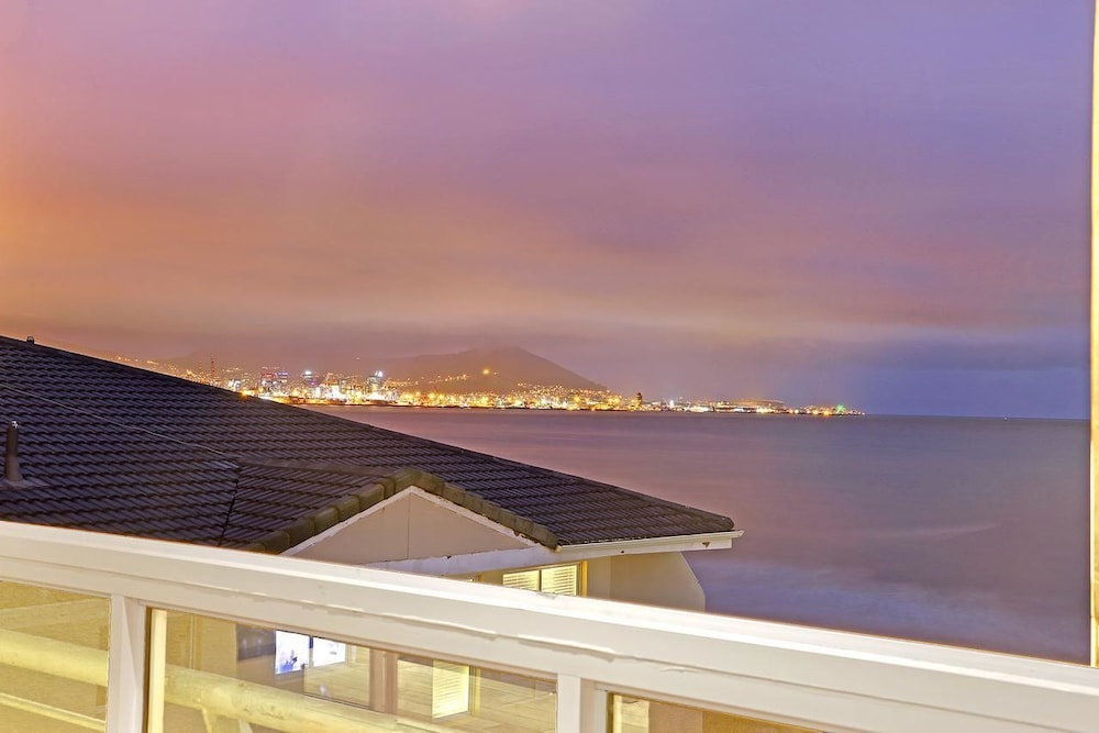 Neptune 301 — 4-Star Luxury Hotel in Cape Town, South Africa