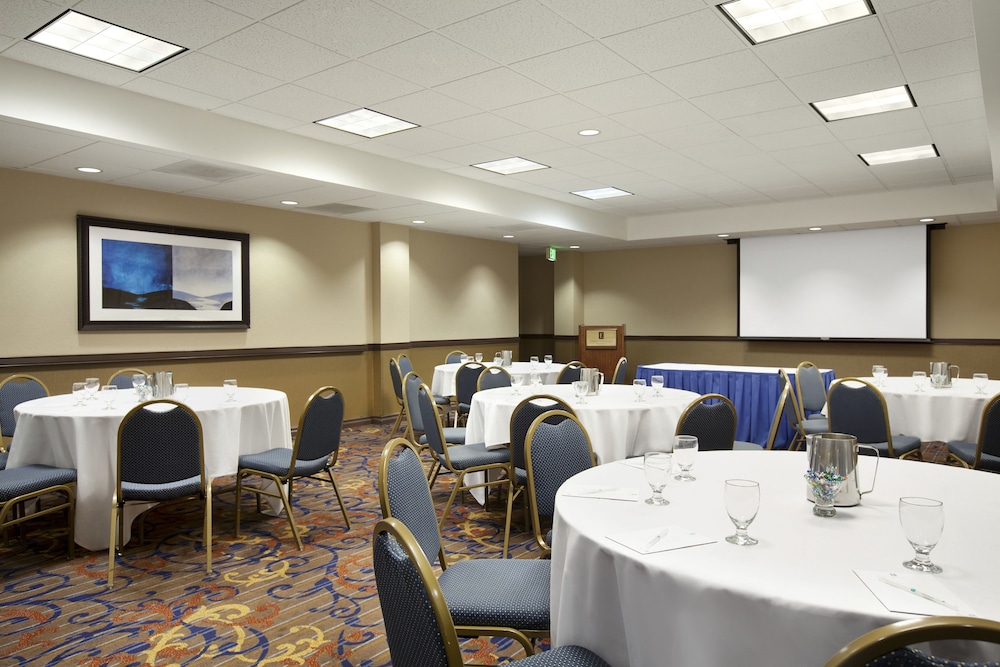 Embassy Suites by Hilton Santa Clara Silicon Valley - photo 70
