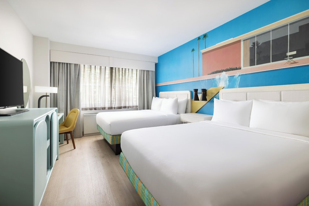 Hotel Continental Miami Beach Tapestry Collection by Hilton - photo 16