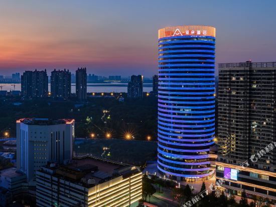 Atour Hotel - carbon neutral hotel in Wuhan