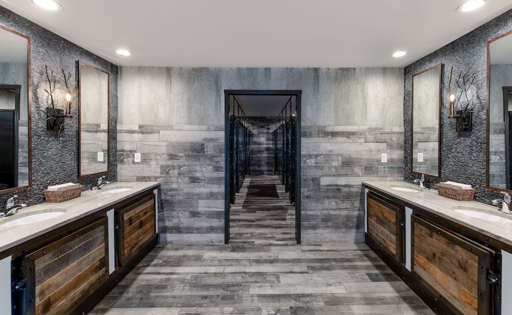Crowne Plaza Resort Asheville by IHG - photo 48