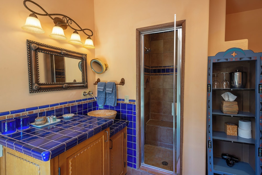 Inn on La Loma Plaza - photo 74