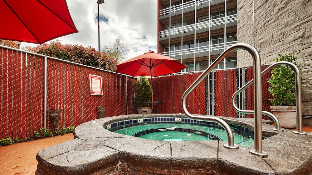 Campus Inn & Suites Eugene Downtown - photo 26