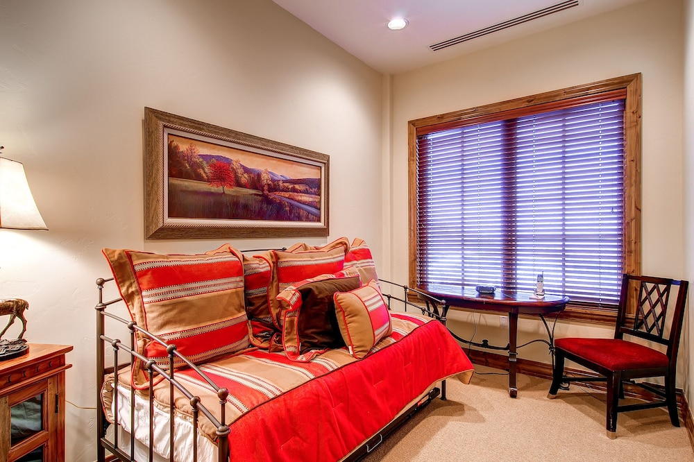 Beaver Creek Landing by East West - photo 10