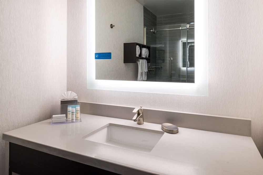 Hampton Inn San Francisco Downtown Convention Center - photo 89