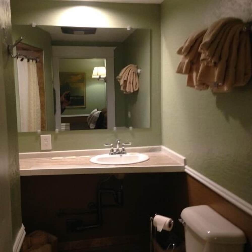 The Kempton Hotel - photo 15