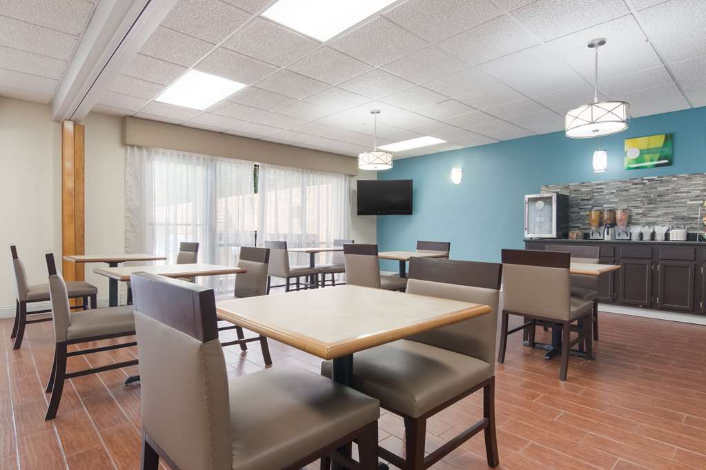 Quality Inn Magnolia - photo 27
