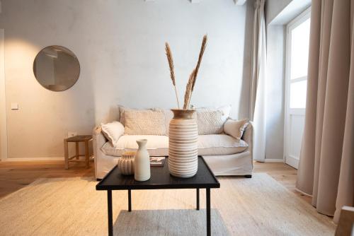 Trinita Urbannest Cuore di Cagliari — 4-Star Luxury Hotel in Cagliari, Italy