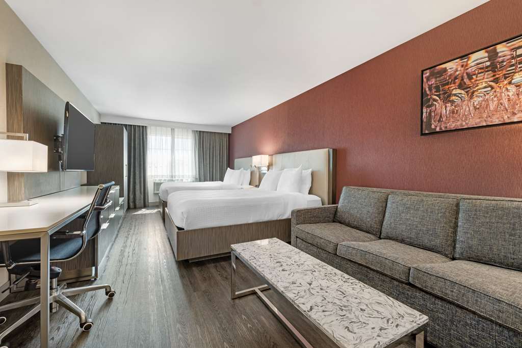 Best Western Plus Temecula Wine Country Hotel &Suites - photo 26