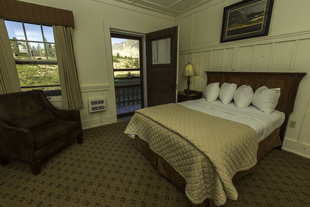 Many Glacier Hotel Inside the Park - photo 14