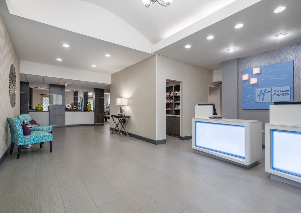 Holiday Inn Express & Suites Ames by IHG - photo 29
