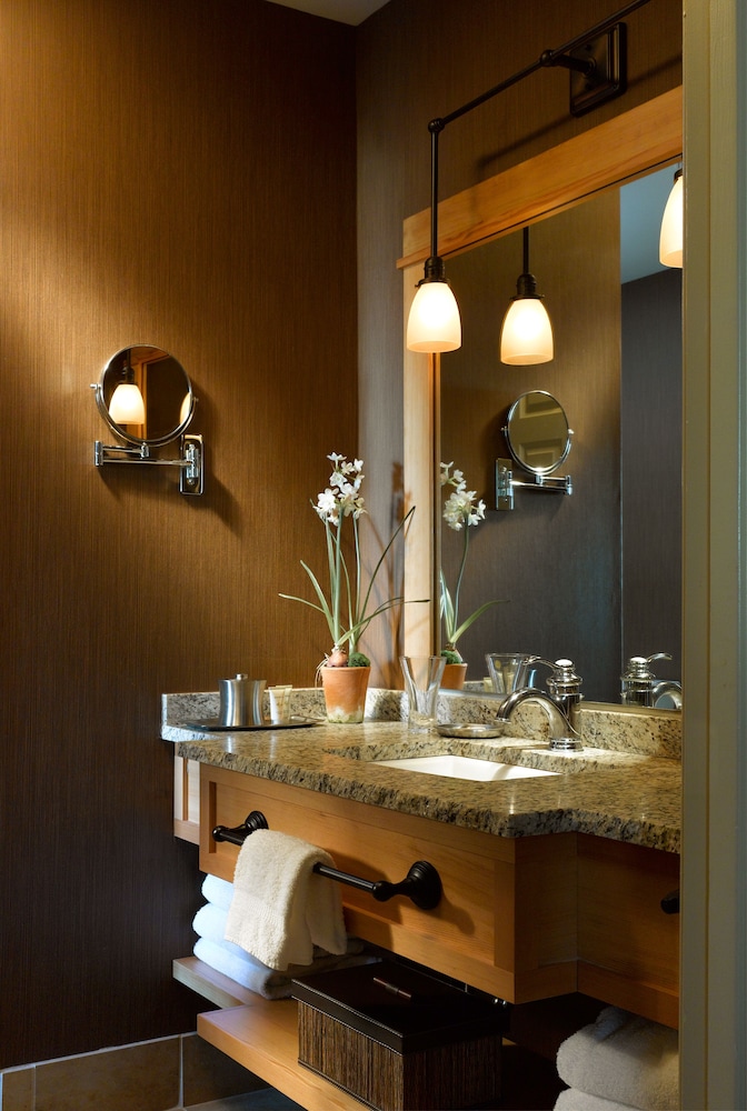 Green Mountain Suites Hotel - photo 12