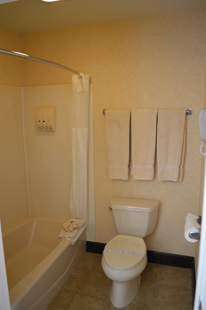 Dynasty Suites Redlands - photo 20
