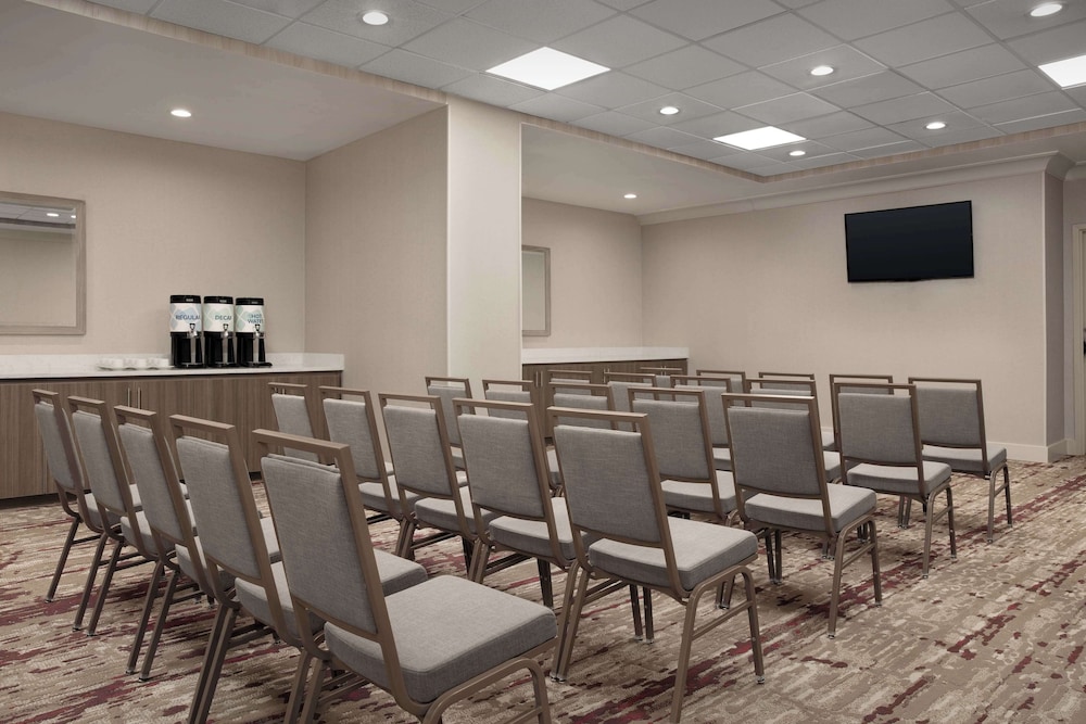 Hilton Garden Inn Philadelphia Ft. Washington - photo 44