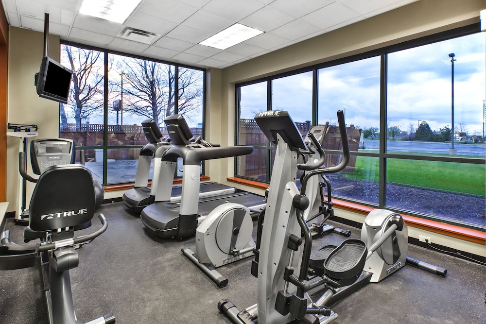 Holiday Inn & Suites Bolingbrook by IHG - photo 36
