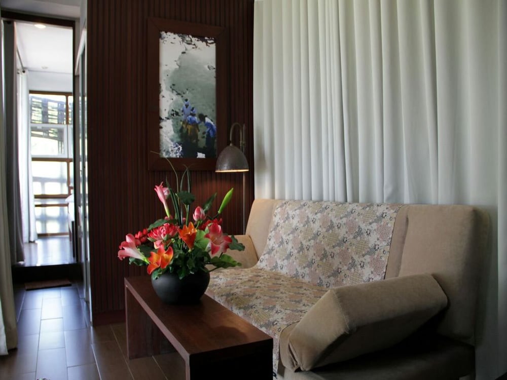 Umah Tinjung Resort — hotel in Kubu