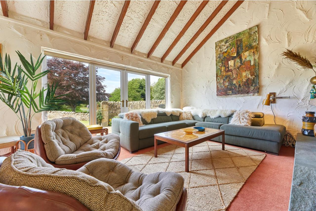 Xanadu Quirky 3 Bed Near Beach & Village Pub — 4-Star Luxury Hotel in Beadnell, United Kingdom